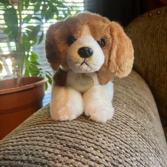 Miyoni by Aurora 11" Brown, White and Black Beagle - Picture 1 of 5